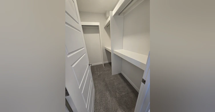 8111 Lois Argue Road, Edmonton, AB, T5G 3K6 - 9