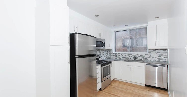 5600 Decelles Avenue, Montréal, QC, H3T 1W5