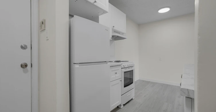 10644 113 Street, Edmonton, AB, T5H 3H6