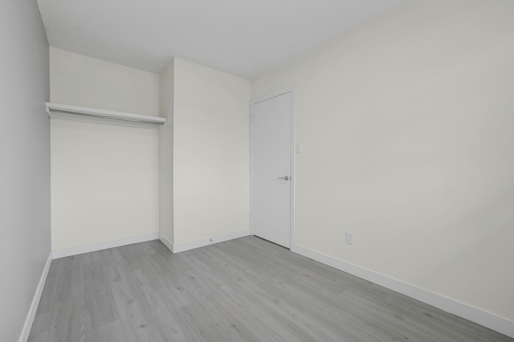 10644 113 Street, Edmonton, AB, T5H 3H6 - 17