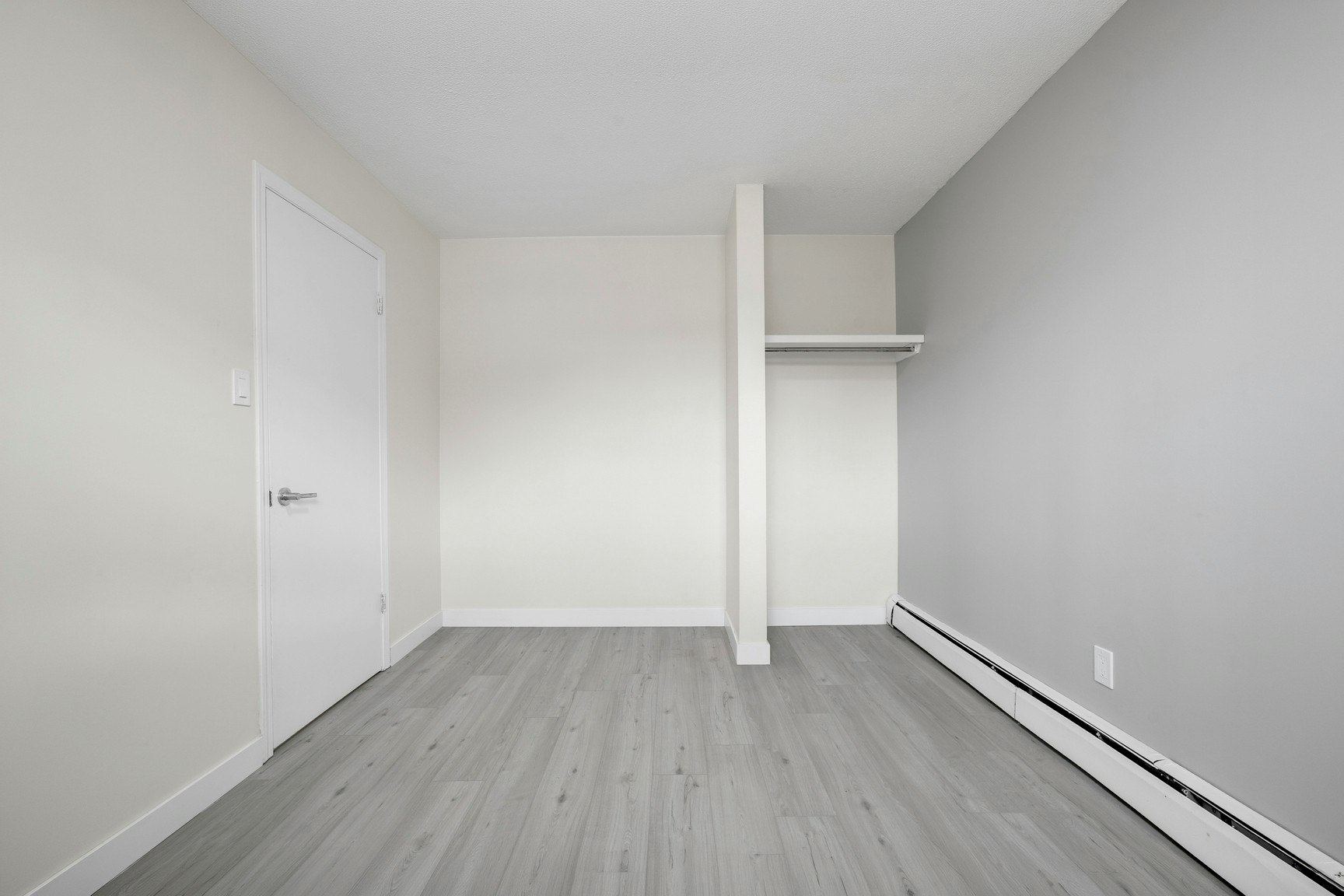 10644 113 Street, Edmonton, AB, T5H 3H6 - 12