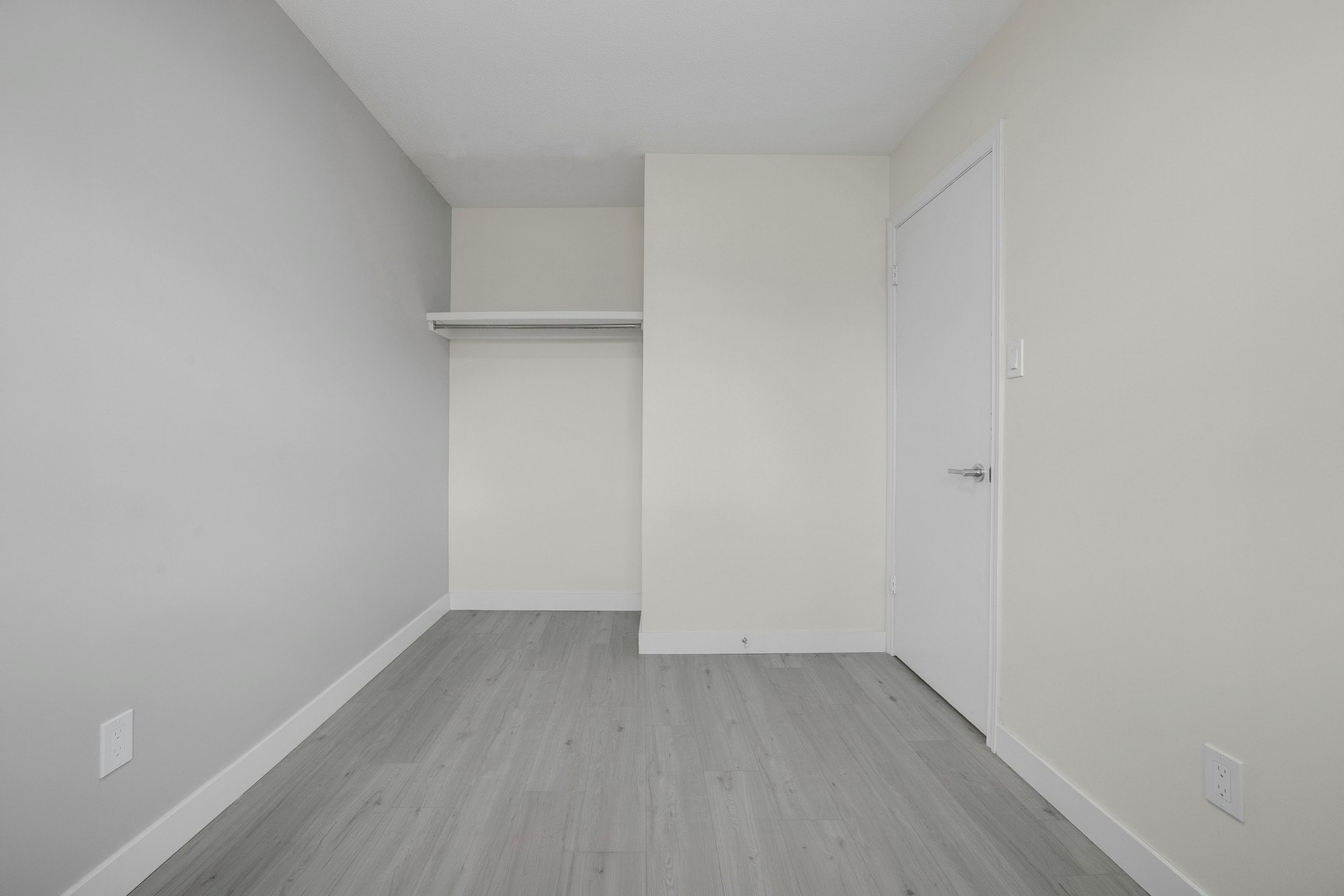 10644 113 Street, Edmonton, AB, T5H 3H6 - 16