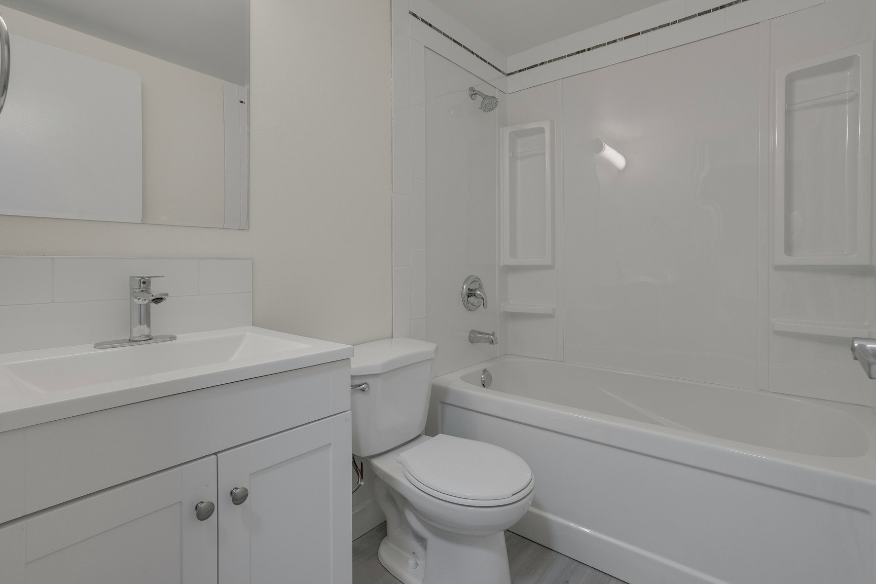 10644 113 Street, Edmonton, AB, T5H 3H6 - 19