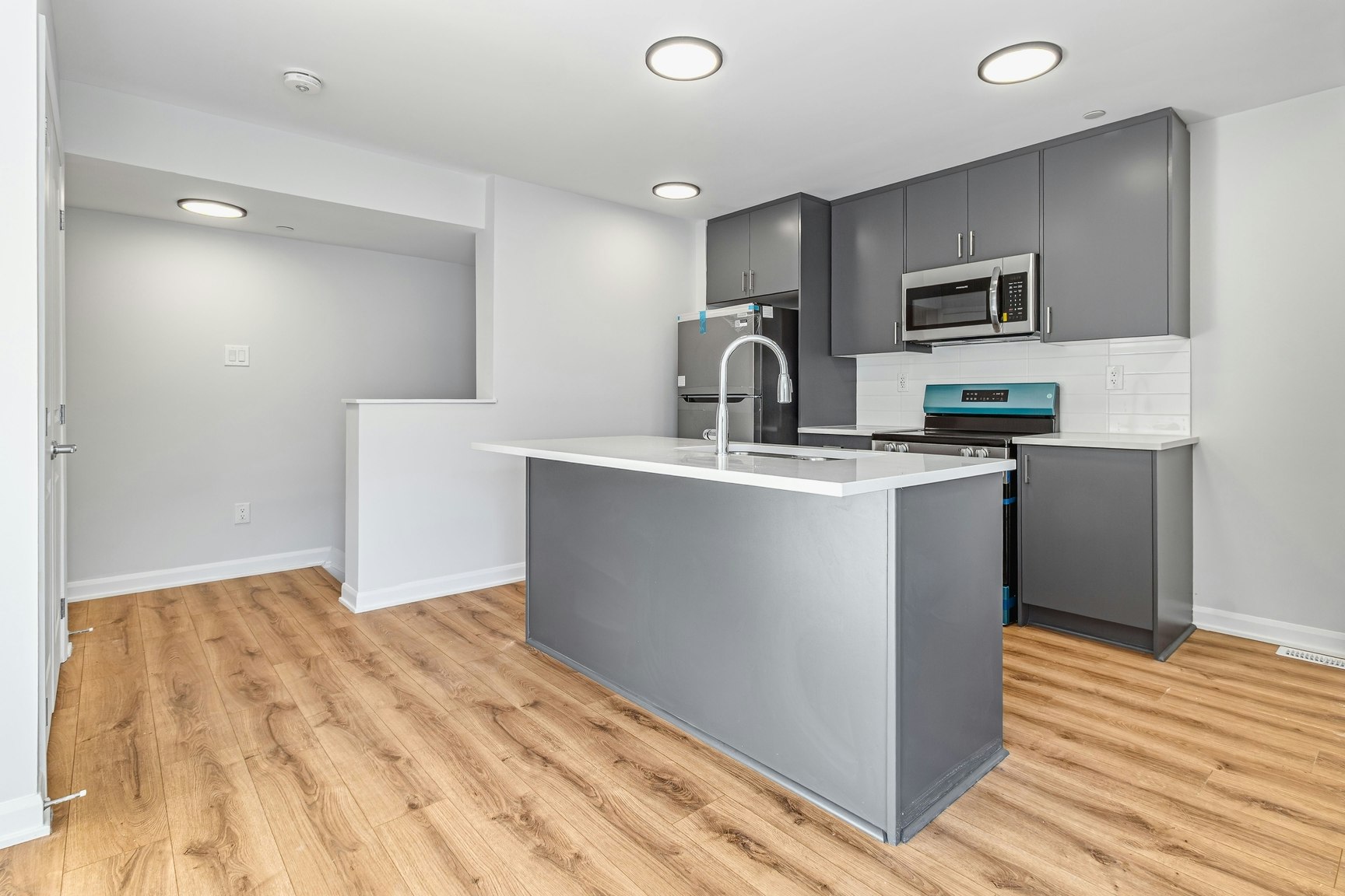 21-401 Glenroy Gilbert Drive, Ottawa, ON, K2J 5G3