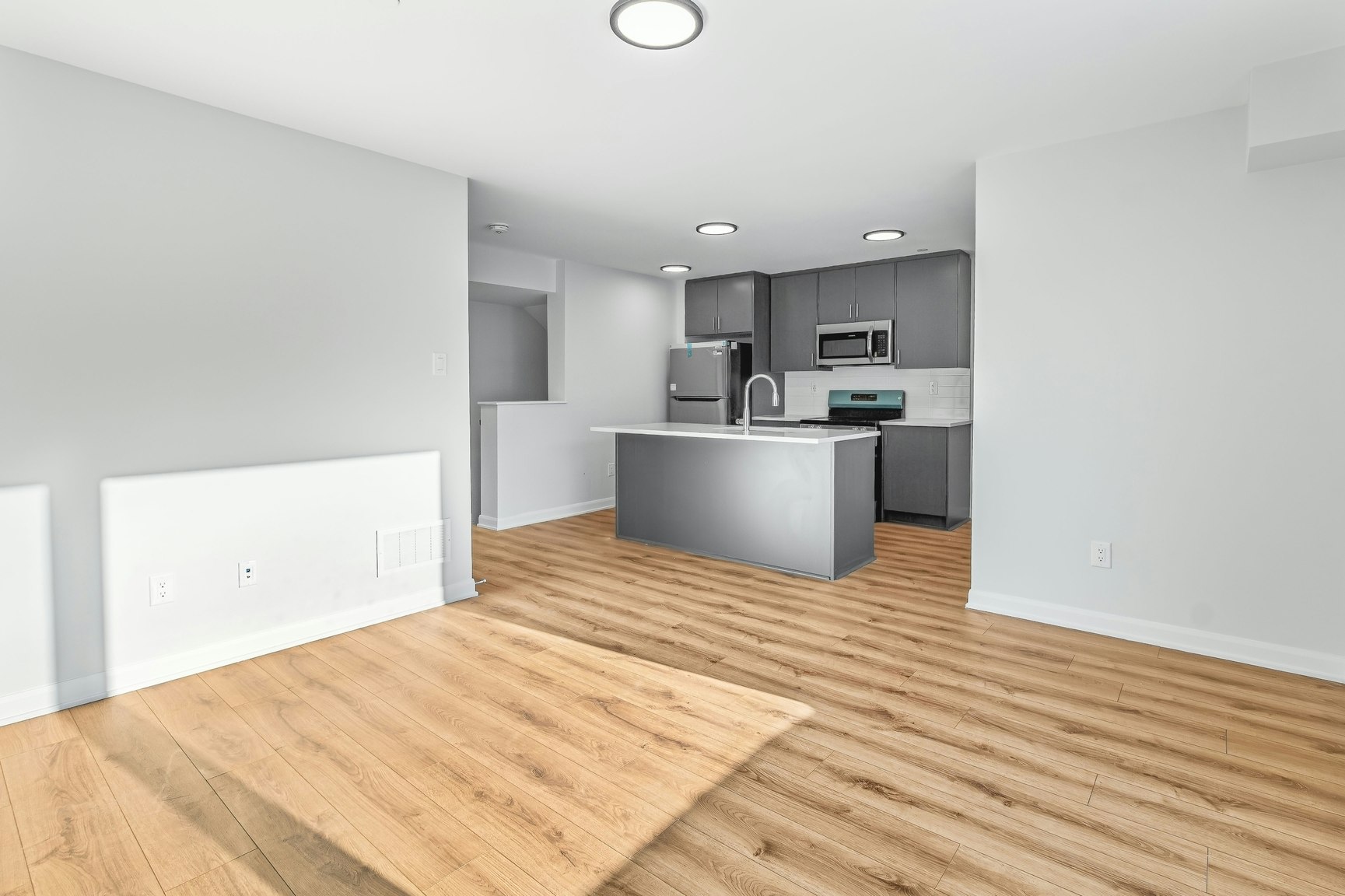 21-401 Glenroy Gilbert Drive, Ottawa, ON, K2J 5G3 - 2