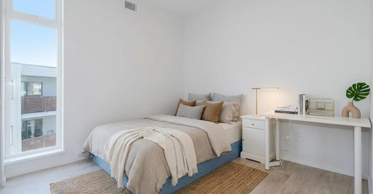 6283 Kingsway, Burnaby, BC, V5J 0H3 - 8