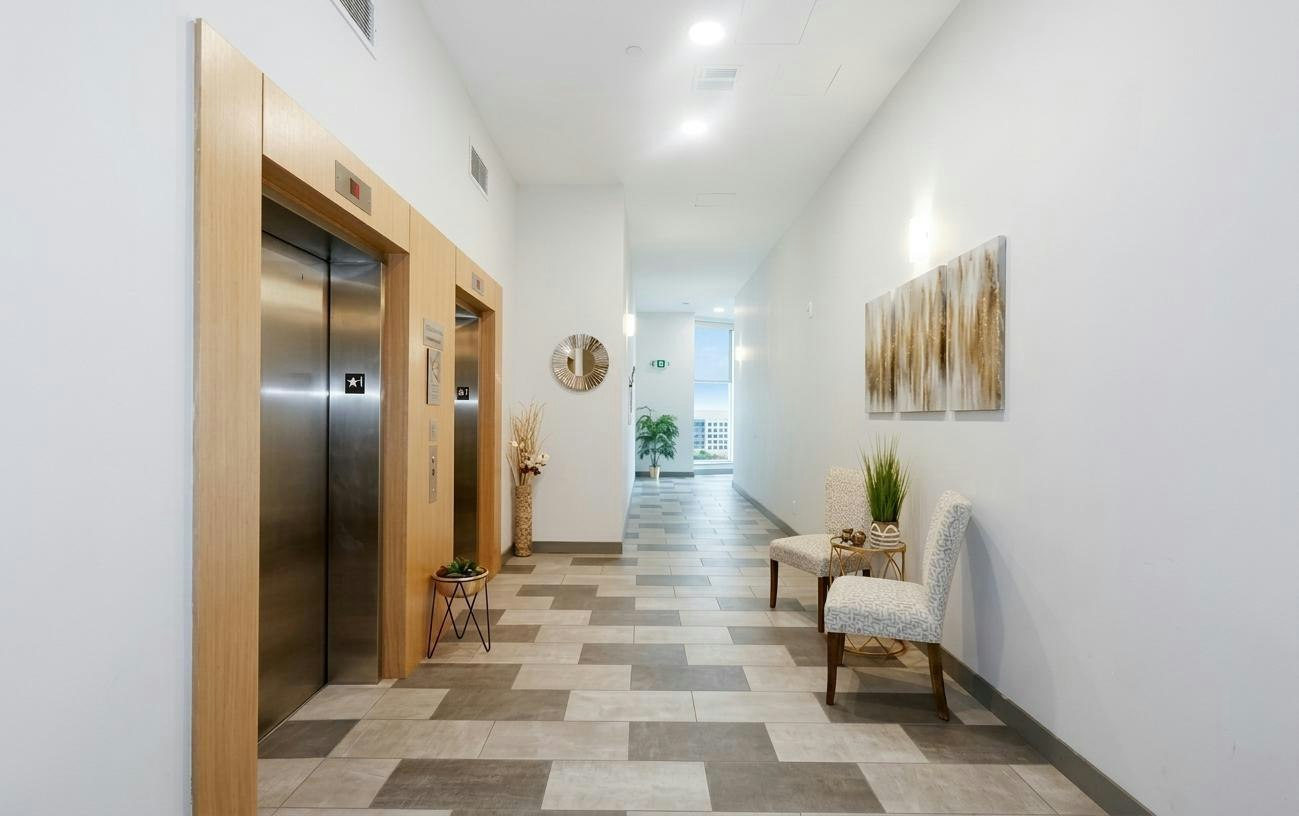 6283 Kingsway, Burnaby, BC, V5J 0H3 - 3