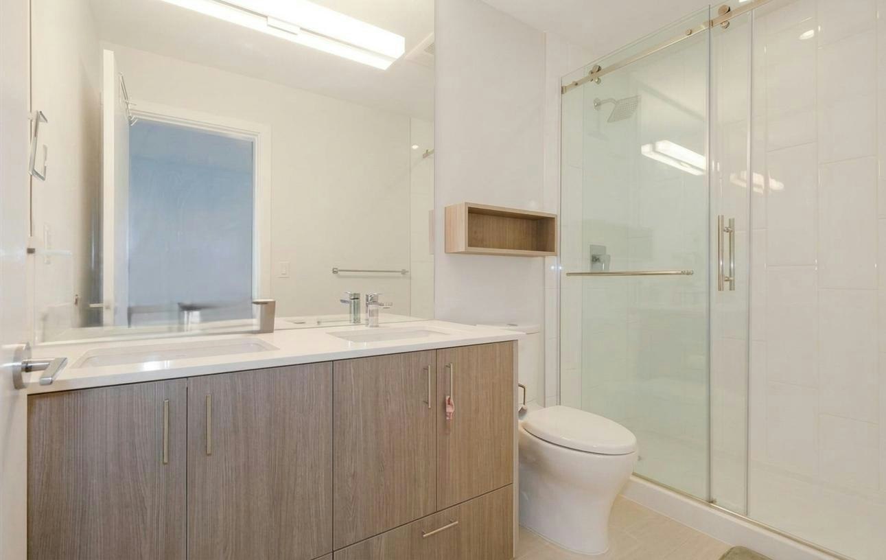 6283 Kingsway, Burnaby, BC, V5J 0H3 - 6