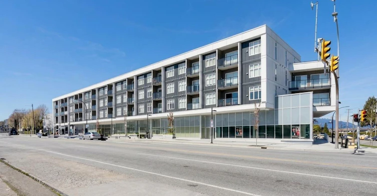 6283 Kingsway, Burnaby, BC, V5J 0H3 - 12