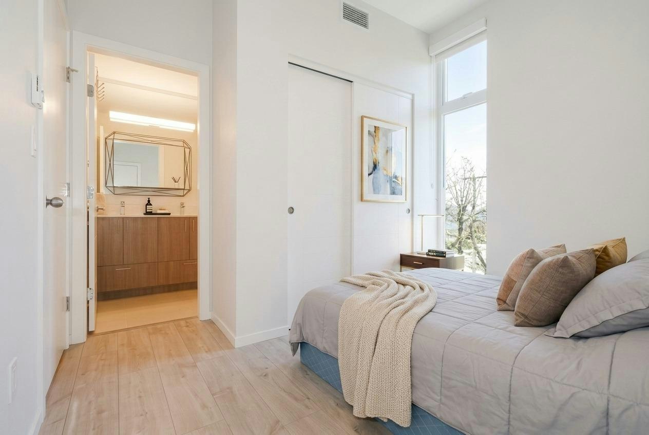 6283 Kingsway, Burnaby, BC, V5J 0H3 - 7