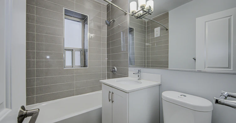 1150-110-1200 Kingston Road, Toronto, ON, M1N 1N9 - 9
