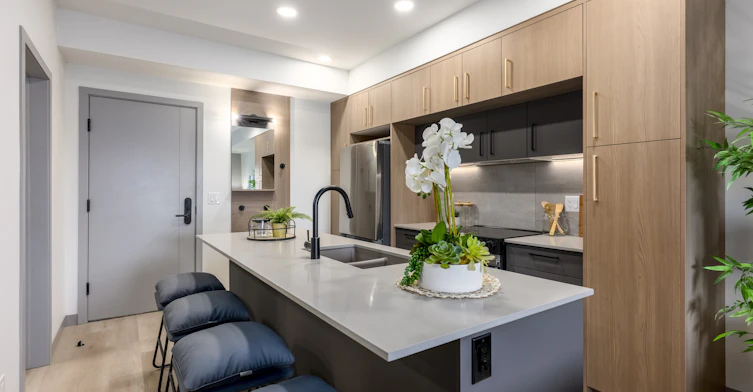 204-9999 Elbow Drive Southwest, Calgary, AB, T2W 1E6 - 3