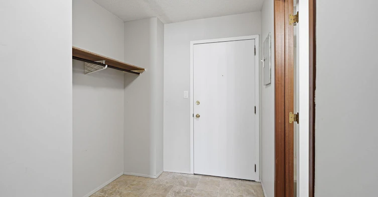 4742 55 Street, Red Deer, AB, T4N 2J1 - 11