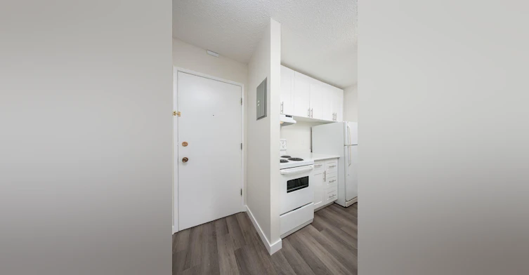7607 172 Street Northwest, Edmonton, AB, T5T 2P8 - 2