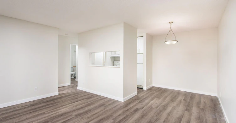 7607 172 Street Northwest, Edmonton, AB, T5T 2P8 - 5
