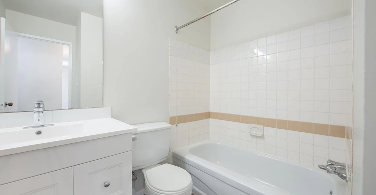 7607 172 Street Northwest, Edmonton, AB, T5T 2P8 - 2