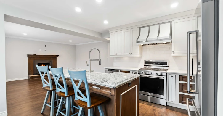 451 St Lawrence Court, Sarnia, ON, N7S 6E3 - 2