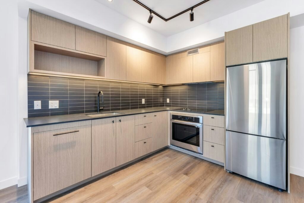 410-38012 3rd Avenue, Squamish, BC - 3