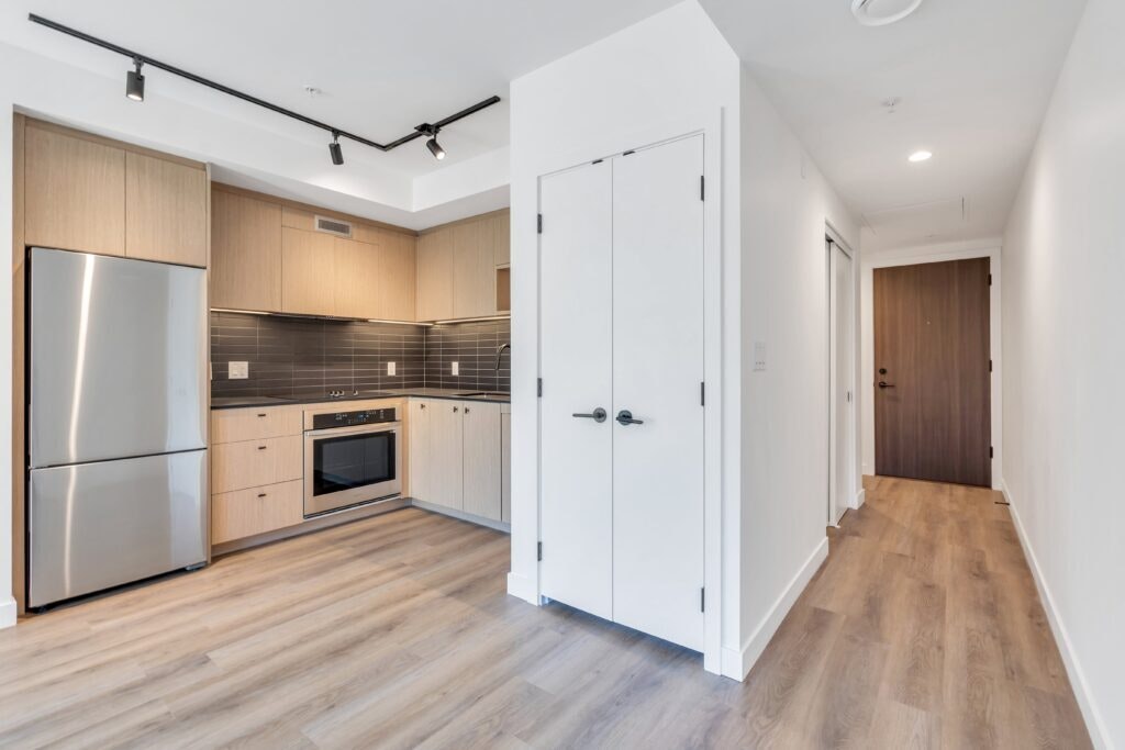 609-38012 3rd Avenue, Squamish, BC - 3