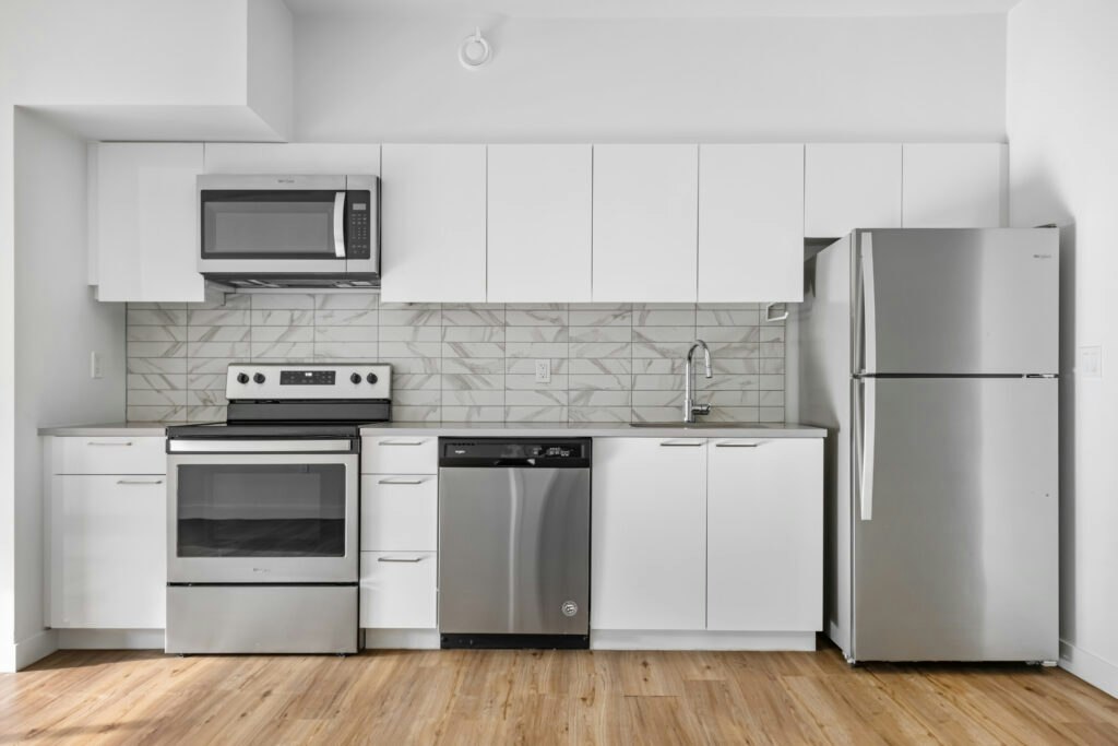 202-2328 Galt Street, Vancouver, BC, V5N 2Z9 - 8