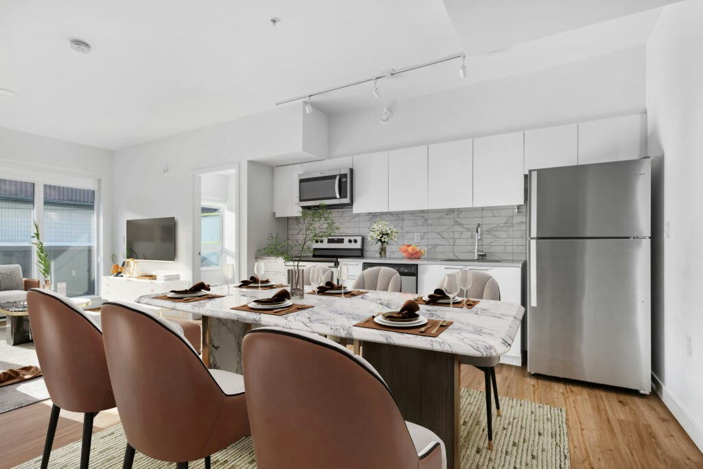 202-2328 Galt Street, Vancouver, BC, V5N 2Z9 - 2