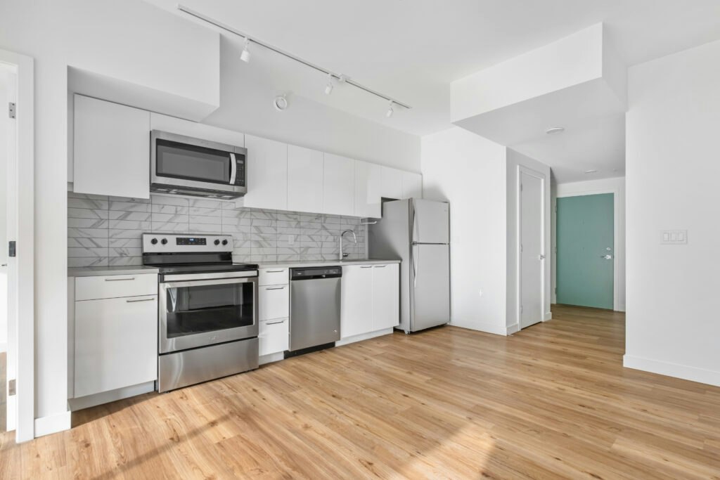 202-2328 Galt Street, Vancouver, BC, V5N 2Z9 - 9