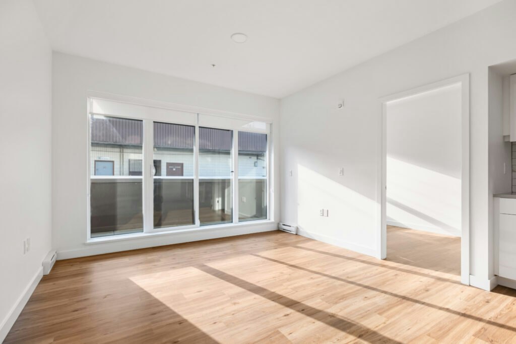 202-2328 Galt Street, Vancouver, BC, V5N 2Z9 - 11