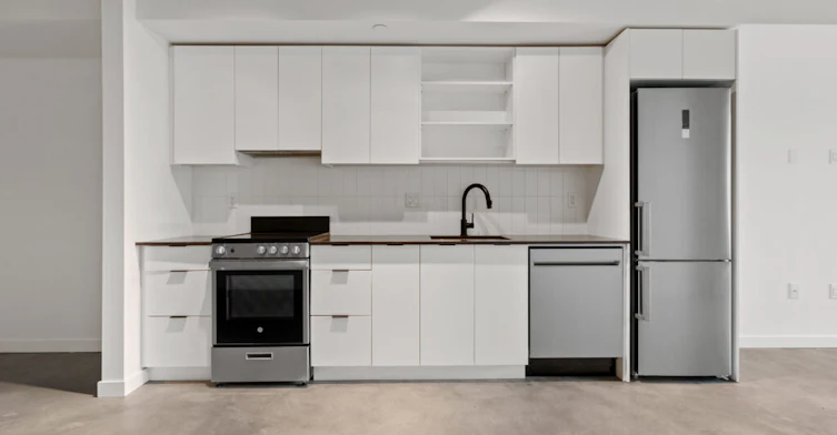401-188 East Woodstock Avenue, Vancouver, BC, V5W 0E2 - 4
