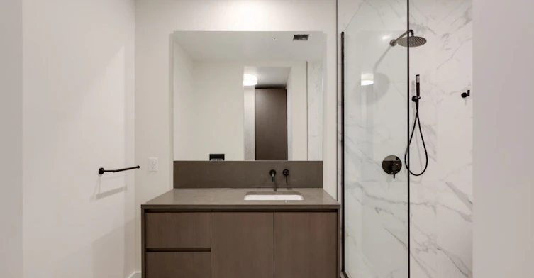 308-952 Johnson Street, Victoria, BC, V8V 0H6 - 12
