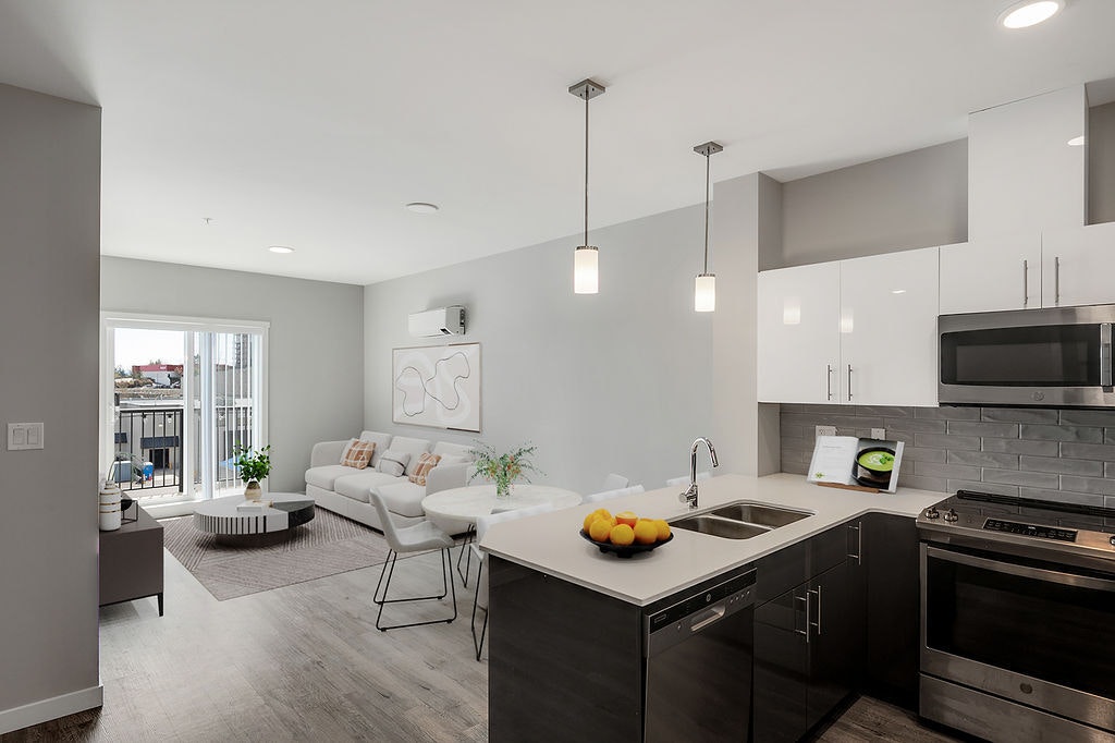 610-711 Treanor Avenue, Langford, BC, V9B 6W7