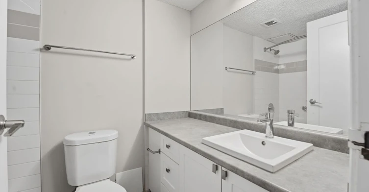 605 13 Avenue Southwest, Calgary, AB, T2R 0K6 - 31