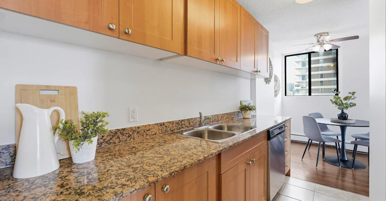 M00E-605 13 Avenue Southwest, Calgary, AB, T2R 0K6 - 8
