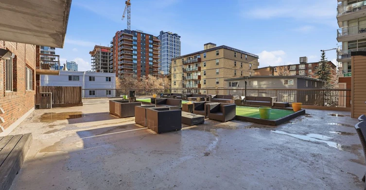 605 13 Avenue Southwest, Calgary, AB, T2R 0K6 - 39