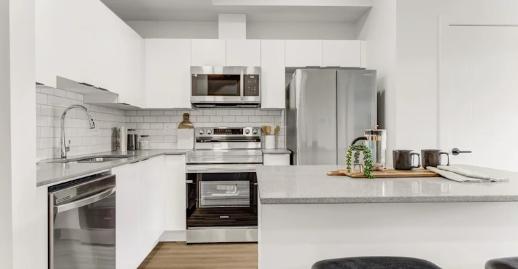 114-23 Aquitania Boulevard W, Lethbridge, AB, T1J 5Y6 - 2