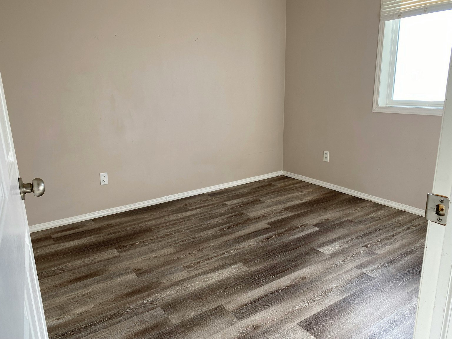 B25-170 Railway Street North, Okotoks, AB, T1S 1Z8 - 5