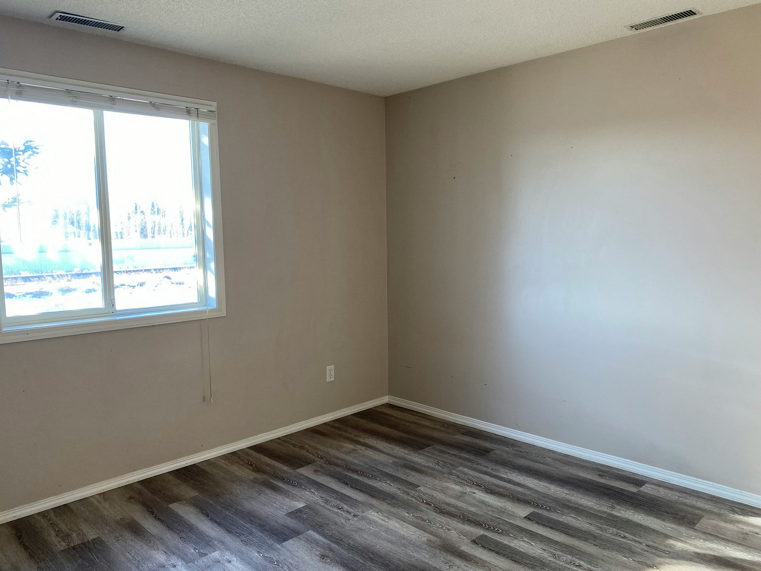 B25-170 Railway Street North, Okotoks, AB, T1S 1Z8 - 3