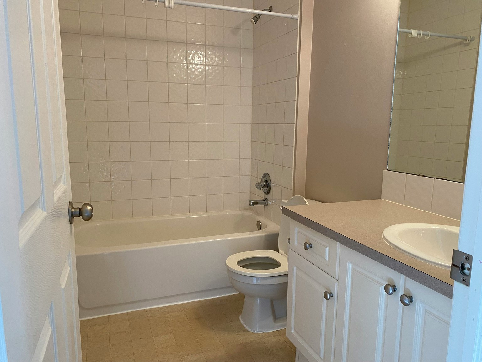 B25-170 Railway Street North, Okotoks, AB, T1S 1Z8 - 4