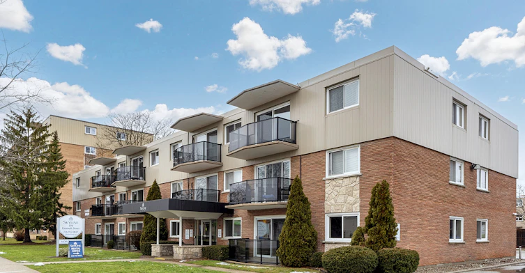 111-396 Exmouth Street, Sarnia, ON, N7T 5N6