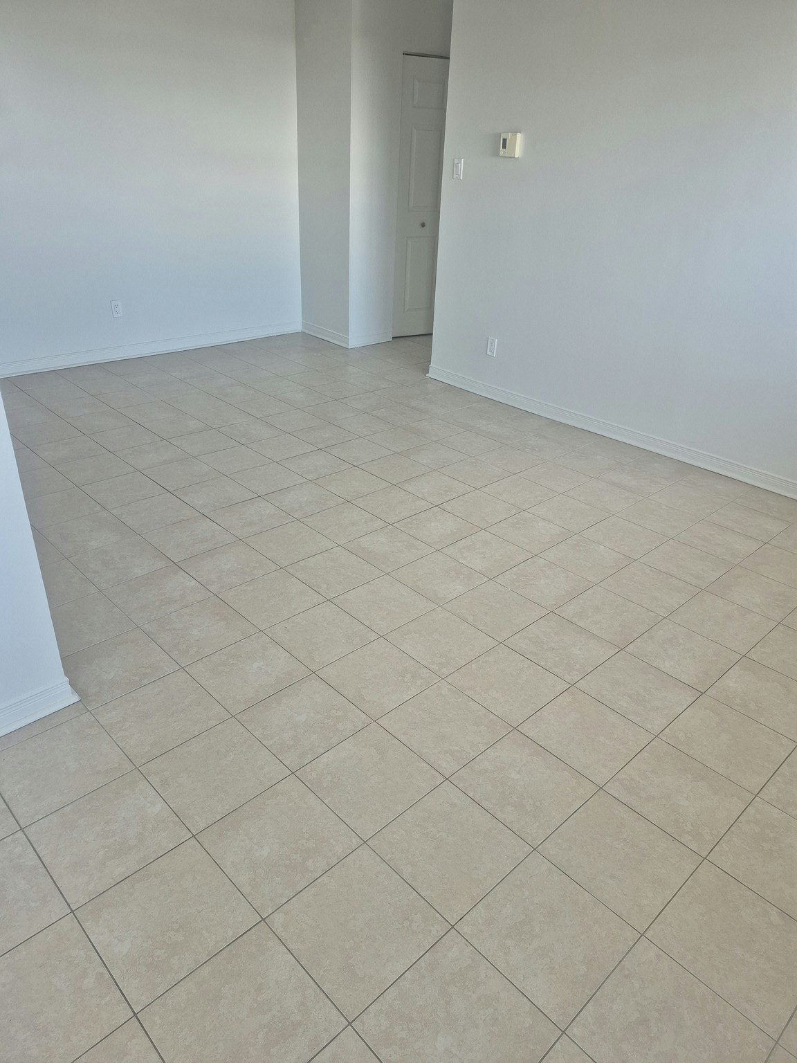 370 Forest Street, Ottawa, ON, K2B 8B3 - 2