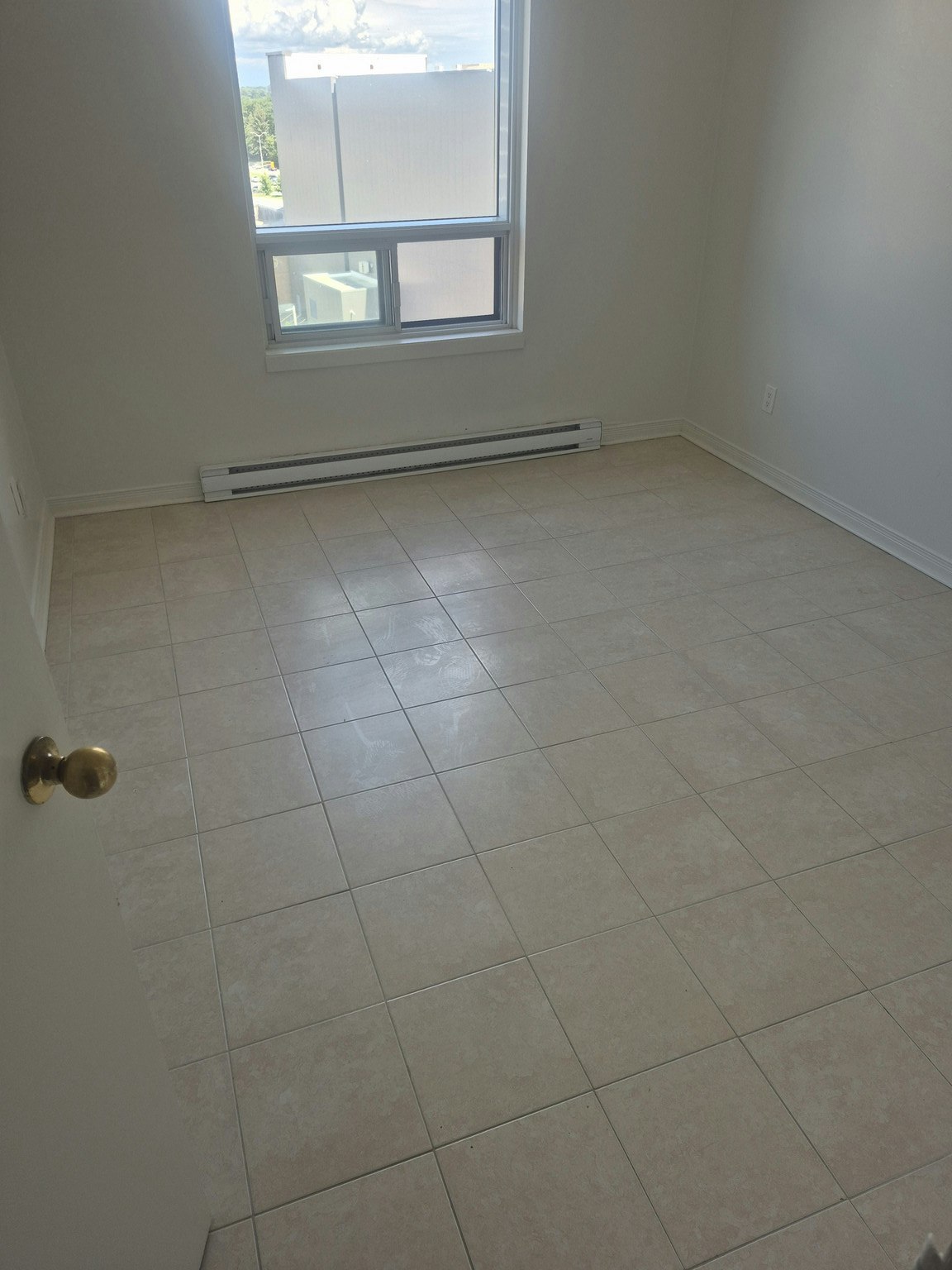 370 Forest Street, Ottawa, ON, K2B 8B3 - 6