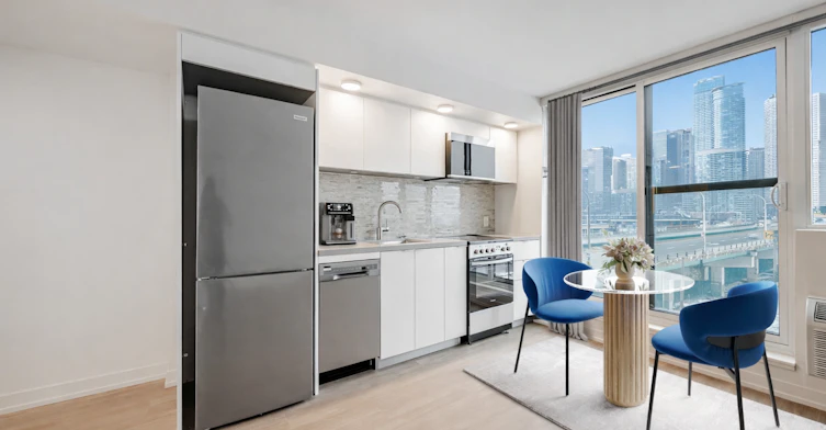 0714-350 Queens Quay West, Toronto, ON, M5V 3J3 - 3