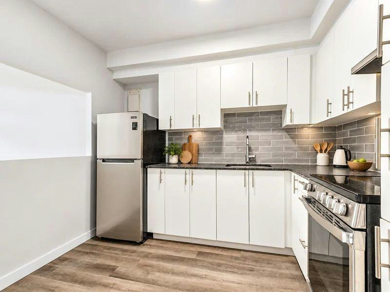 0217-324 Cambridge Street N, Ottawa, ON, K1R 7B5 - 3