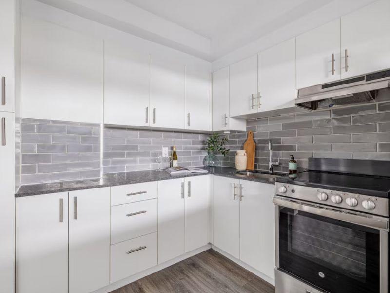 0504-324 Cambridge Street N, Ottawa, ON, K1R 7B5 - 2