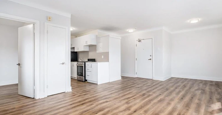 50 Selkirk Street, Ottawa, ON, K1L 6M9 - 7
