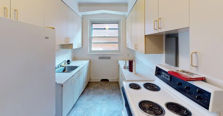 7-5050 Roslyn Avenue, Montréal, QC, H3W 2L2 - 6