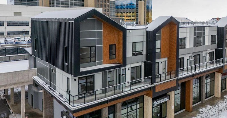 3870 Market Street, Calgary, AB, T3M 2J6 - 2