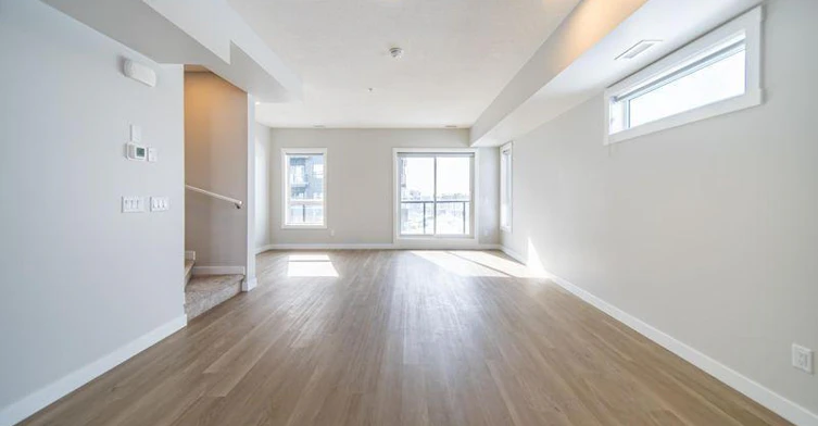 3870 Market Street, Calgary, AB, T3M 2J6 - 18