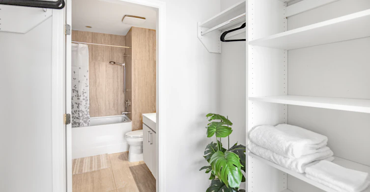 xxx-175 Victory Ship Way, North Vancouver, BC, V7L 0G1 - 2