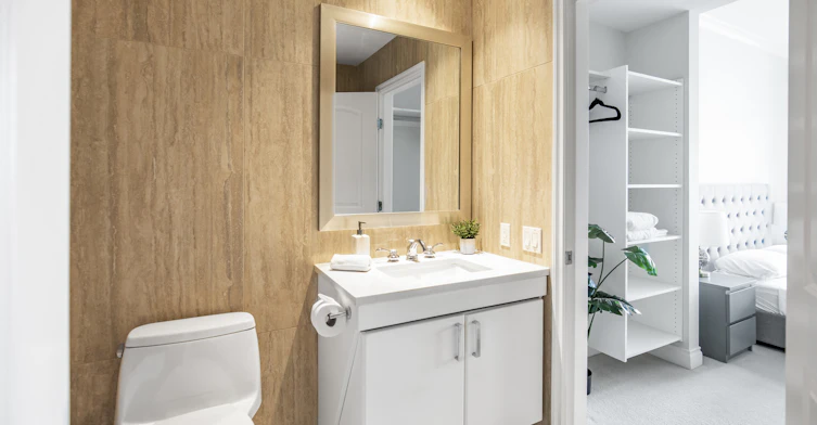 xxx-175 Victory Ship Way, North Vancouver, BC, V7L 0G1 - 3