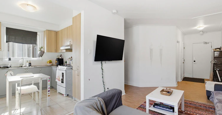 27-3800 Dupuis Avenue, Montréal, QC, H3T 1E6 - 3